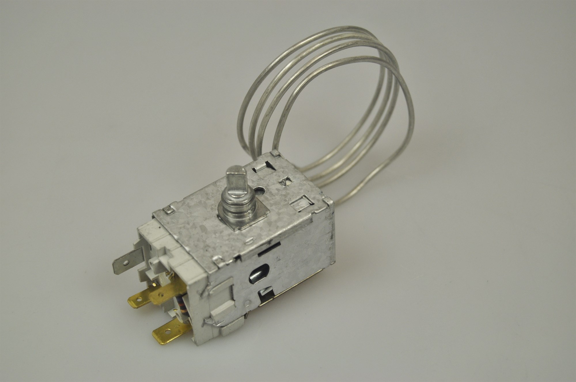 Ou Se Trouve Le Thermostat Frigo Indesit