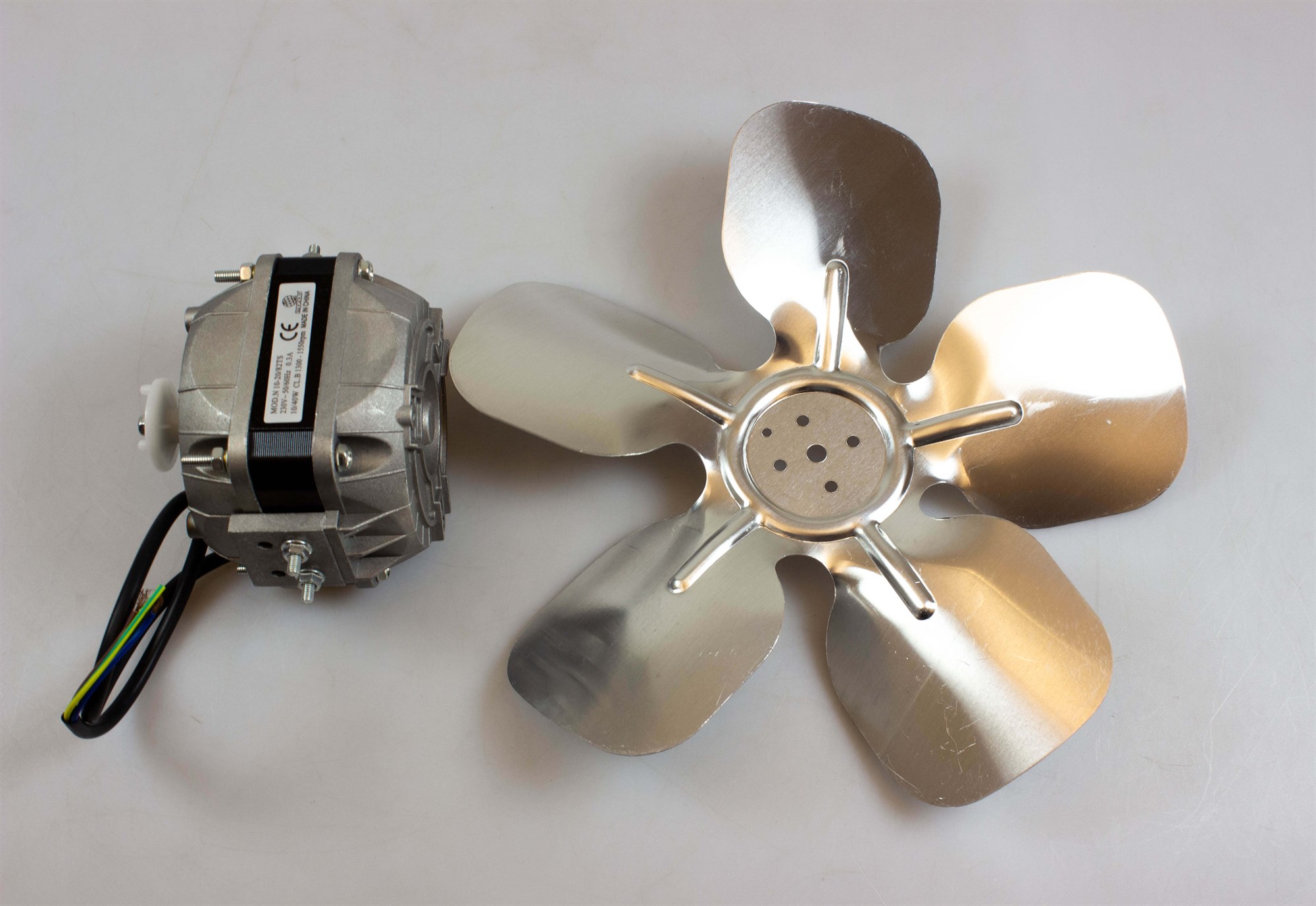 Cooling fan, Gram industrial fridge & freezer